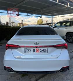 تويوتا أفالون